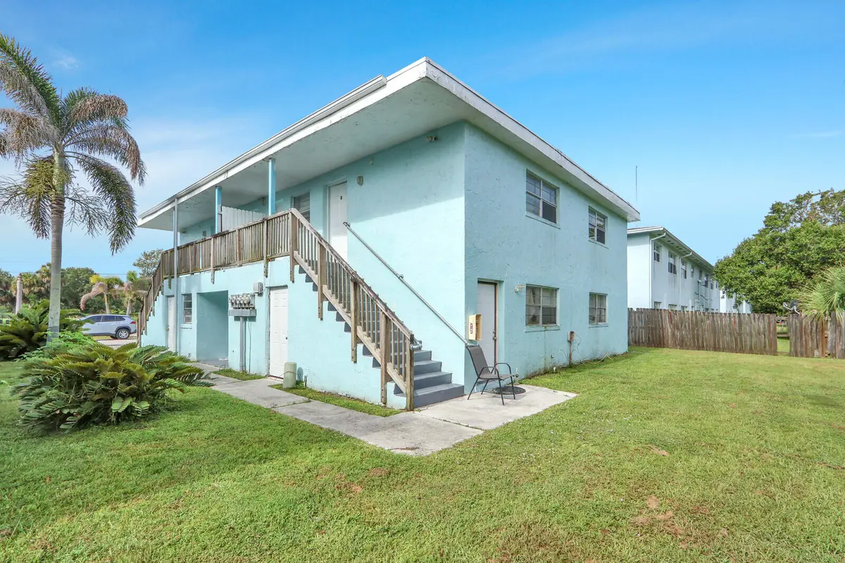 02_Image_2_mls at 3204 Louisiana Avenue D, Fort Pierce