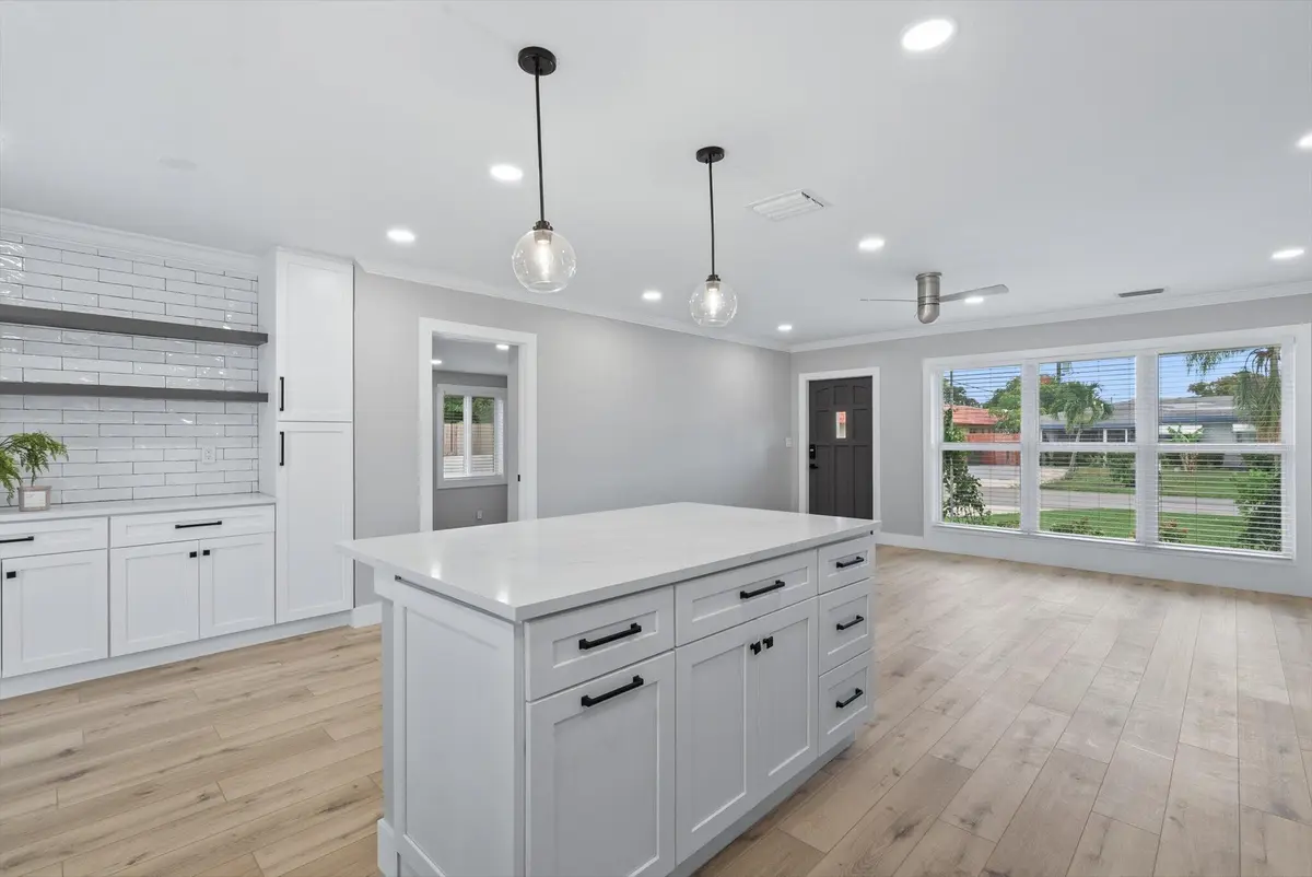 17-17 at 2775 NE 5TH Avenue, Boca Raton