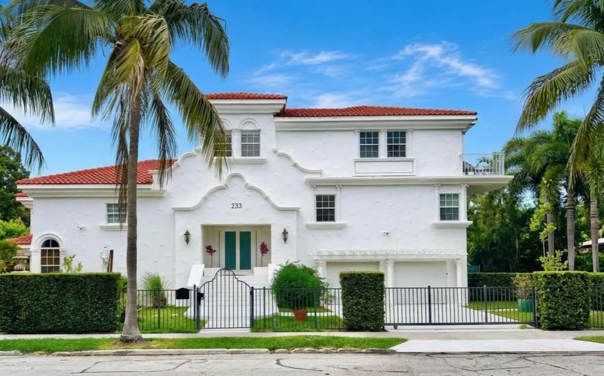 Atkinson.1 at 233 Pershing Way, West Palm Beach