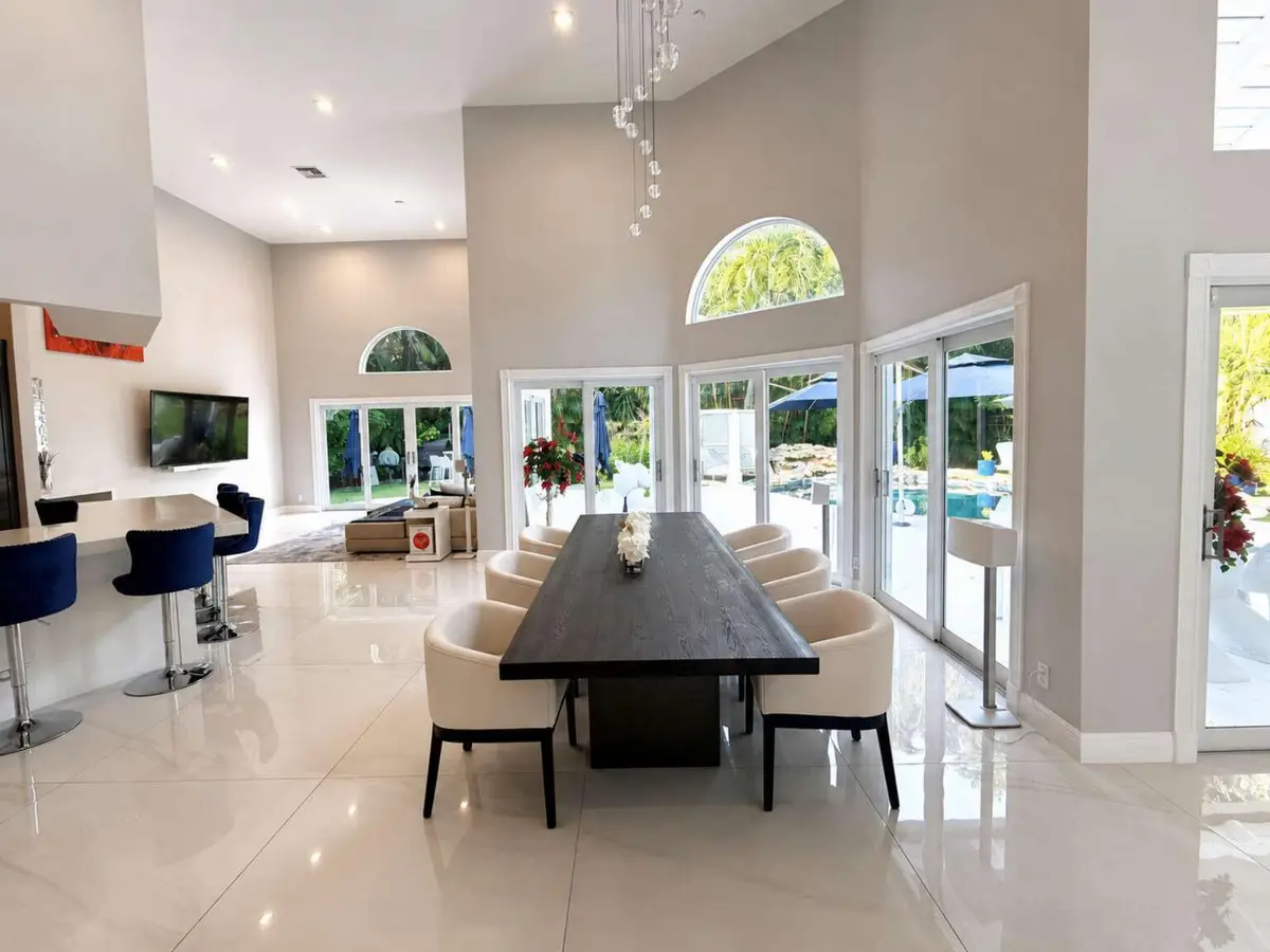 Atkinson.7 at 233 Pershing Way, West Palm Beach