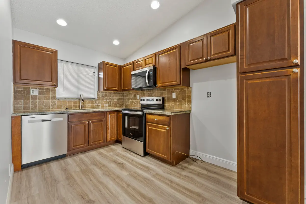 2900 Olivewood Terrace 201, Boca Raton, FL – photo 5