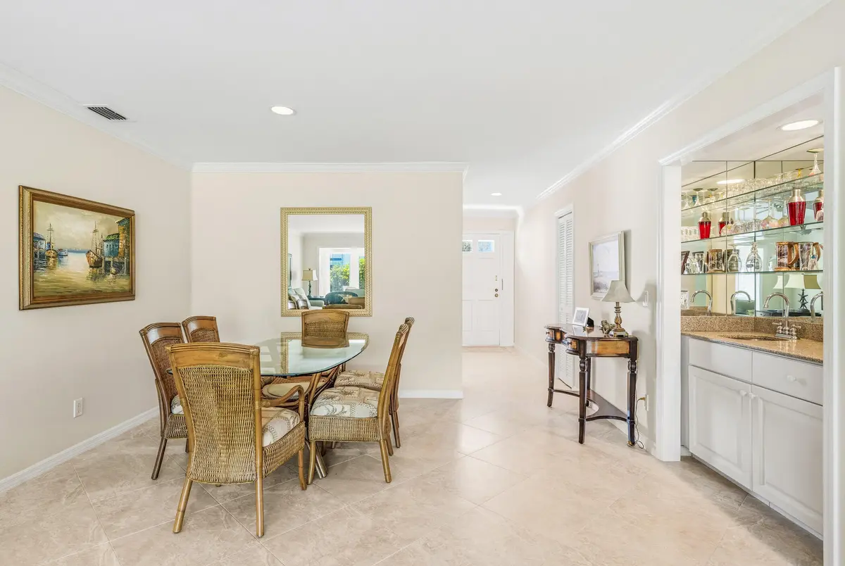 300 Harbour Dr - 106B-16 at 300 HARBOUR Drive 106B, Vero Beach