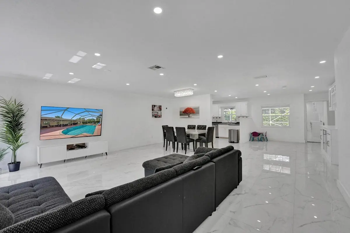 WhatsApp Image 2026-08-25 at 10.39.59 AM at 2109 NW 87TH Terrace, Coral Springs
