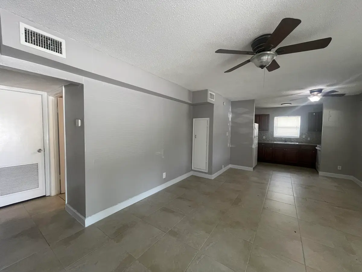 IMG_2529 at 3361 NE 16TH Avenue 1, Oakland Park