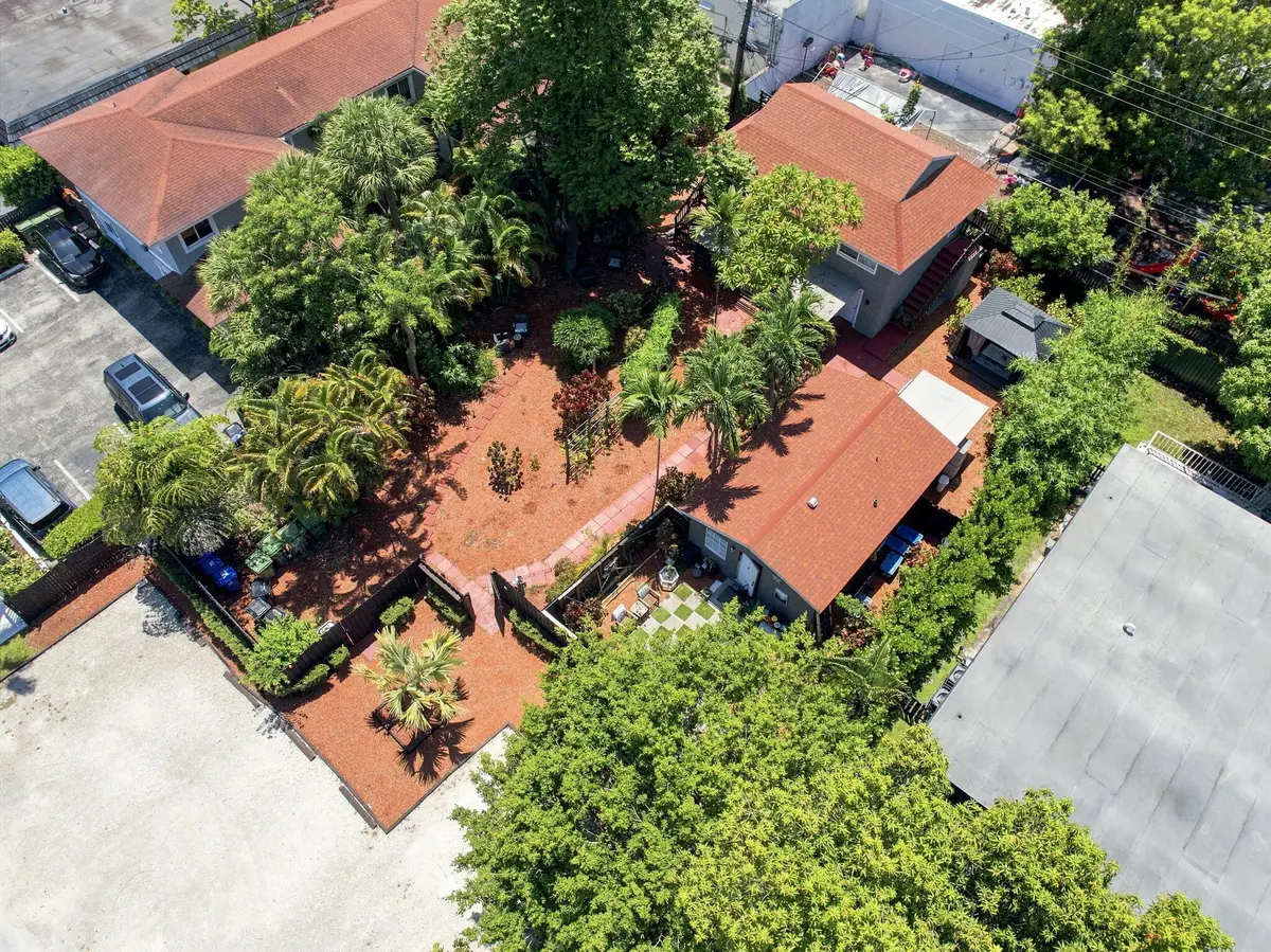 3-web-or-mls-1329-ne-5th-ave at 1329 NE 5TH Avenue, Fort Lauderdale