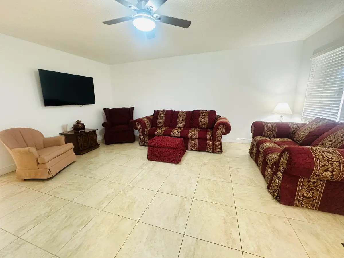 IMG_1731 at 264 Farnham K, Deerfield Beach