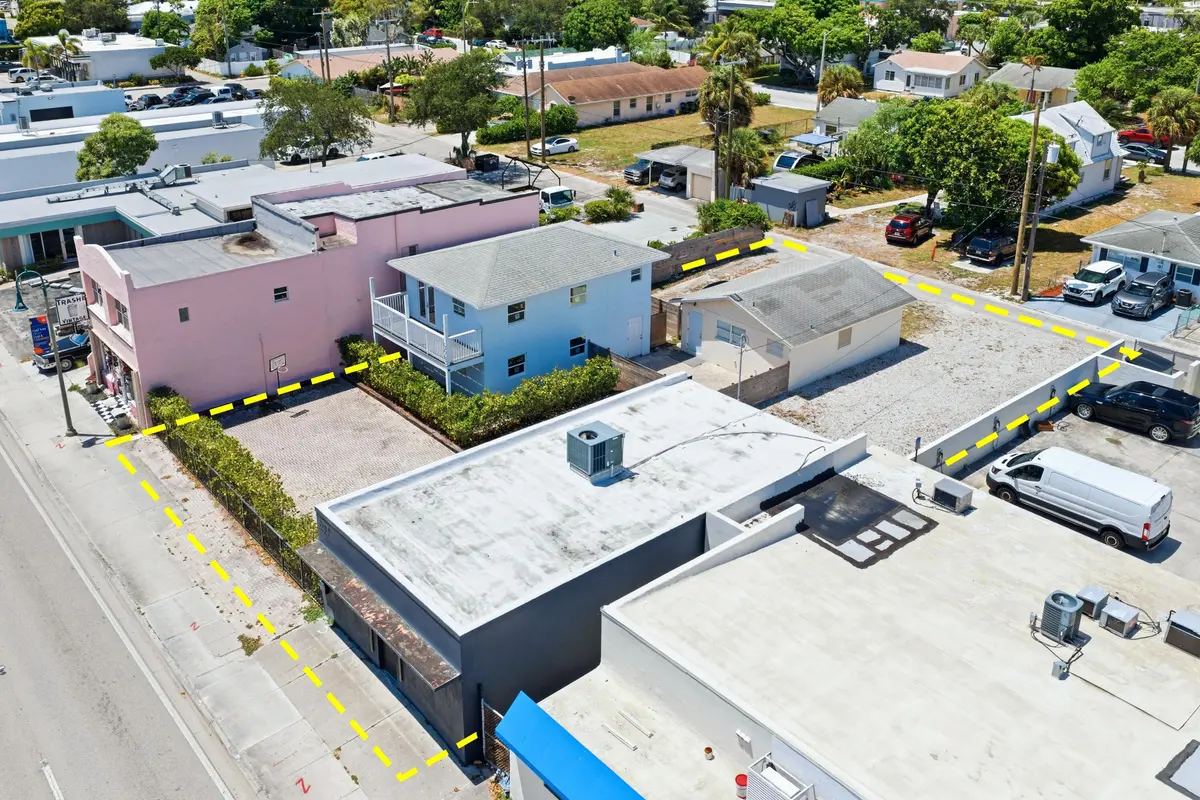 DJI_20260822123521_0143_D at 523 N Dixie Highway, Lake Worth Beach
