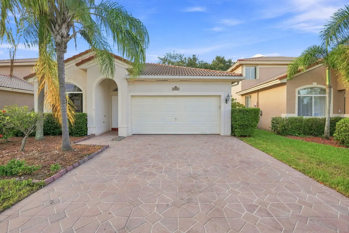 4-web-or-mls-DSC07064 at 3717 Pebblebrook Manor, Coconut Creek