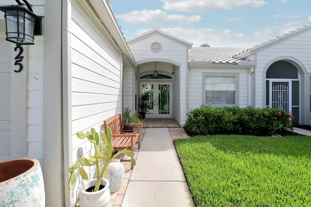 Front Exterior at 8925 SE Riverfront Terrace, Tequesta