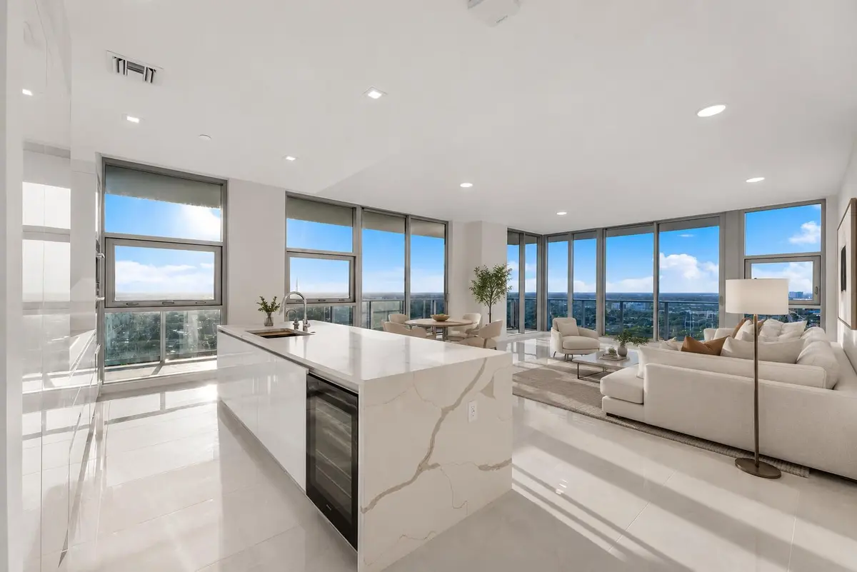 5F8E1138-2832-4F49-88DD-B644B0ECA55A at 220 Lake Shore Drive 2223, Lake Park