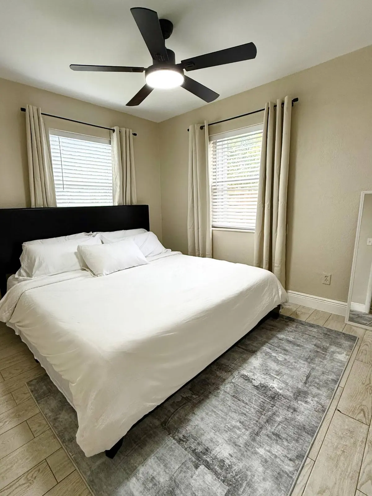 15cc6ab9-1847-40f6-a294-fcbf06e624b1 at 1529 NW 4TH Avenue, Fort Lauderdale