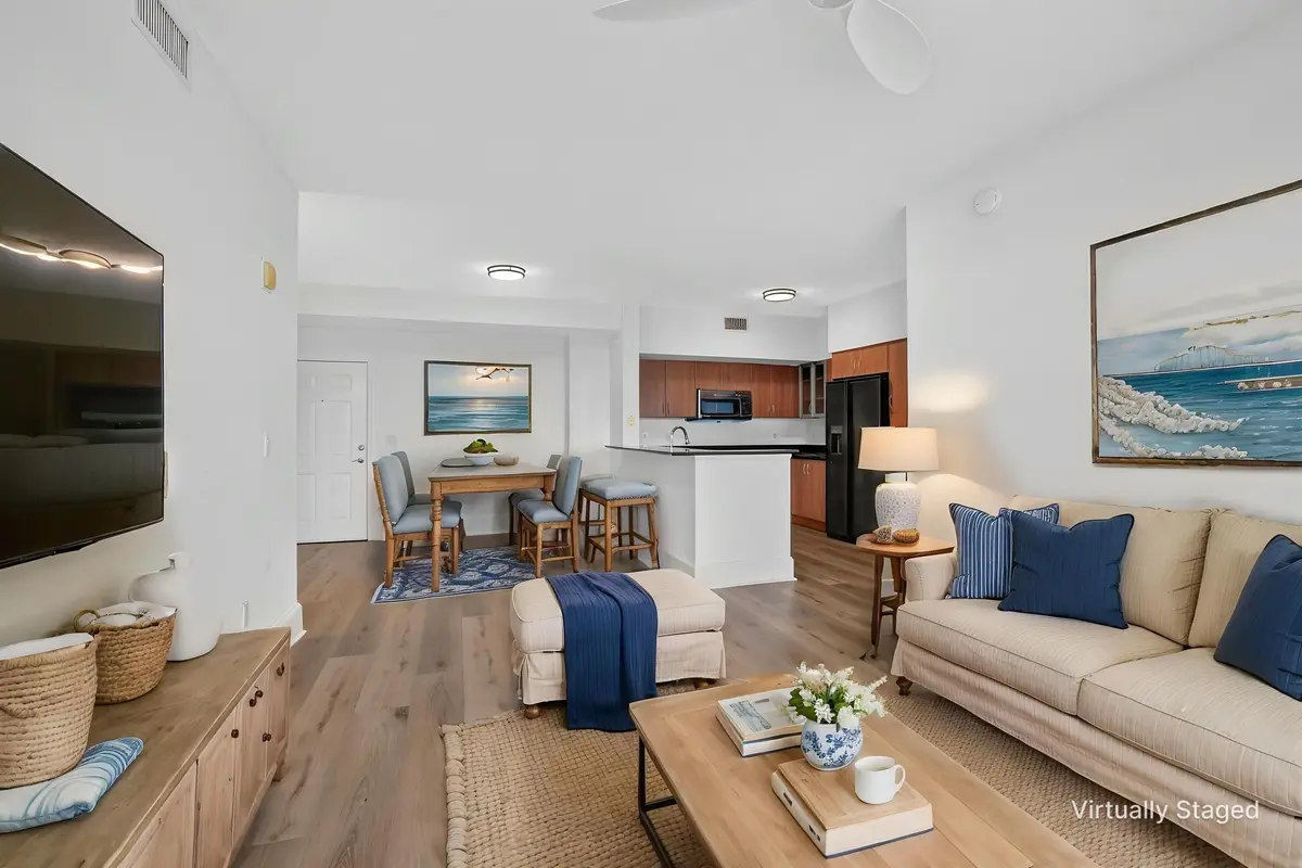 VIRTUALLY STAGED at 233 S FEDERAL Highway 623, Boca Raton