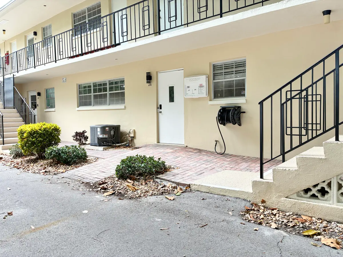 Building at 2204 NE 36th Street 26, Lighthouse Point
