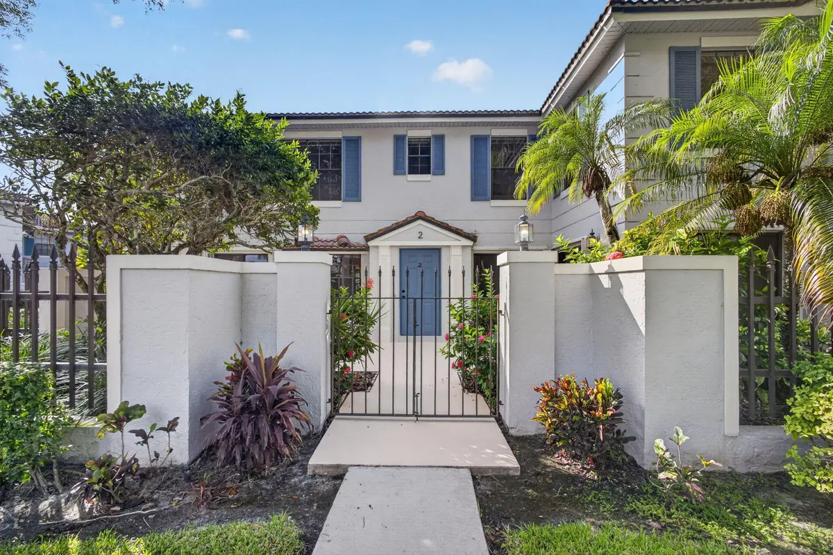 7-web-or-mls-5D1A8517 at 350 Prestwick Circle 2, Palm Beach Gardens