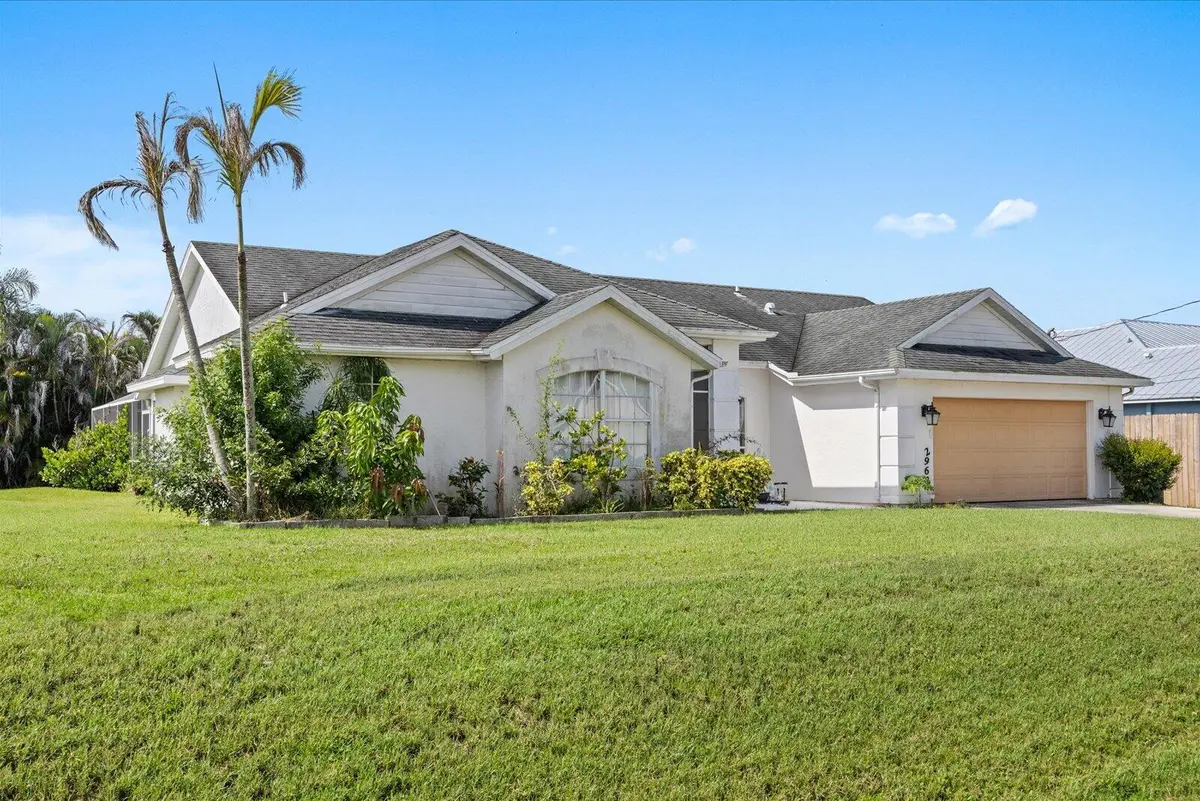 Front House at 2962 SE BELLA Road, Port St. Lucie