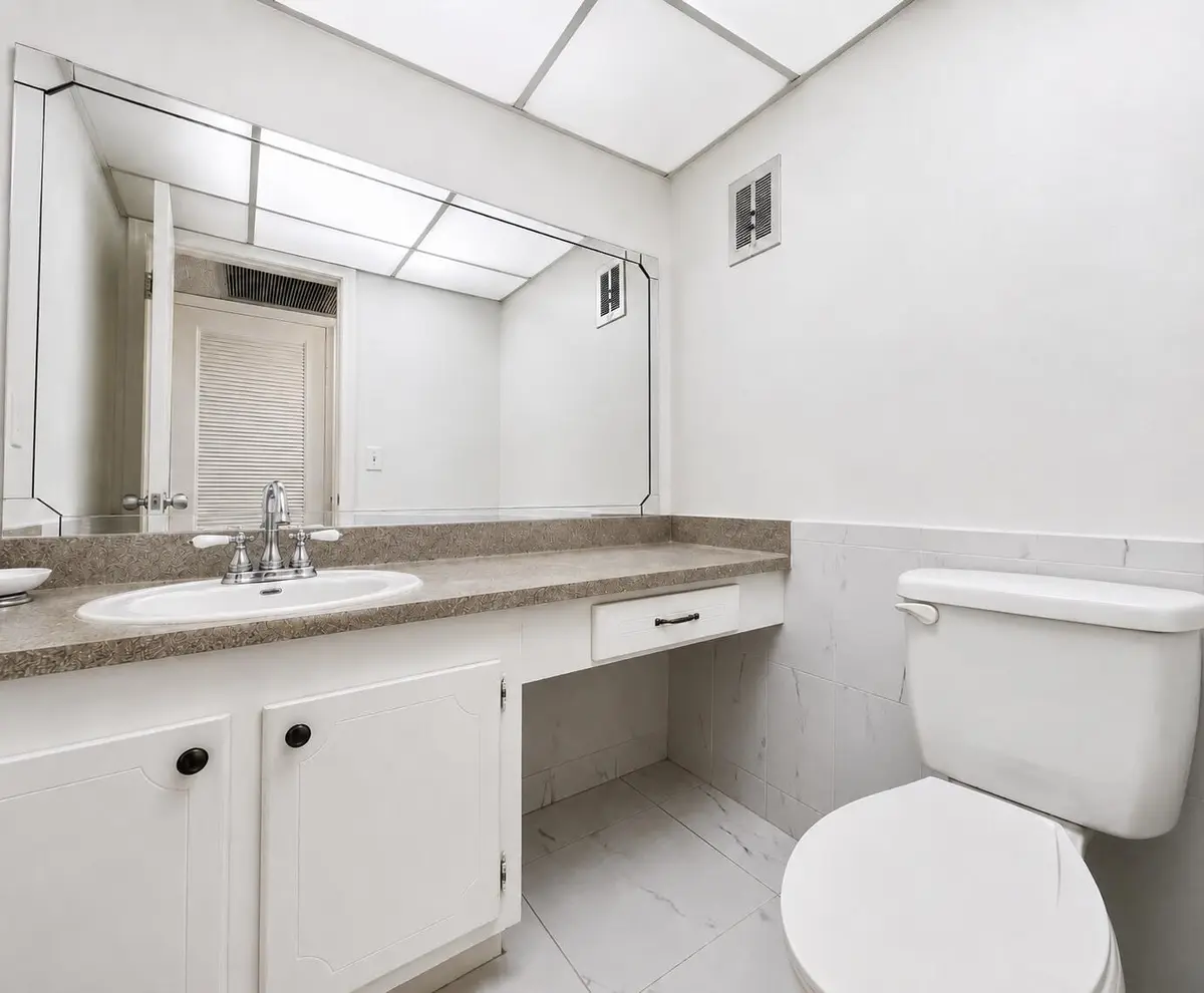 Guest Half Bath at 307 Greenbrier B, West Palm Beach