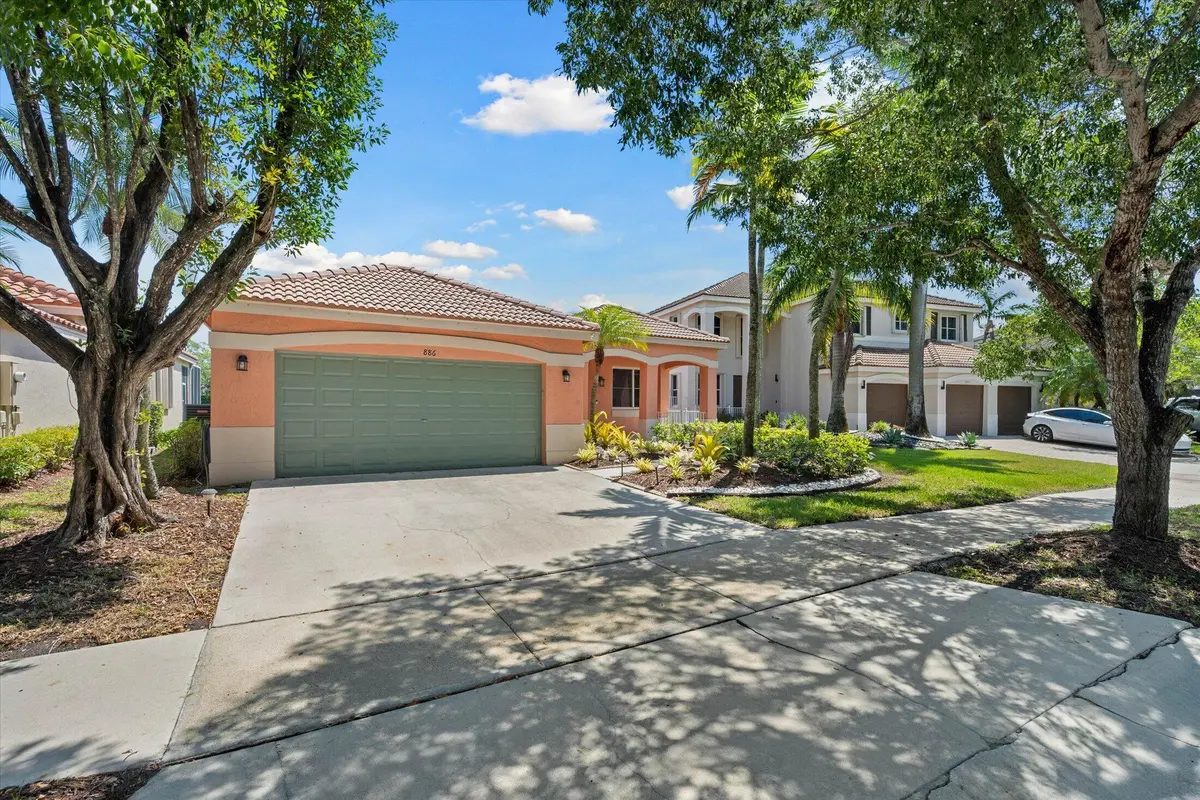 02-02-886 Sunflower Circle, Weston-21 at 886 SUNFLOWER Circle, Weston
