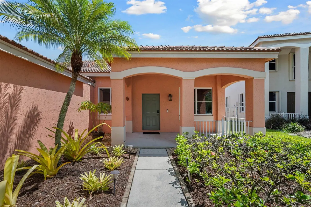 04-04-886 Sunflower Circle, Weston-24 at 886 SUNFLOWER Circle, Weston