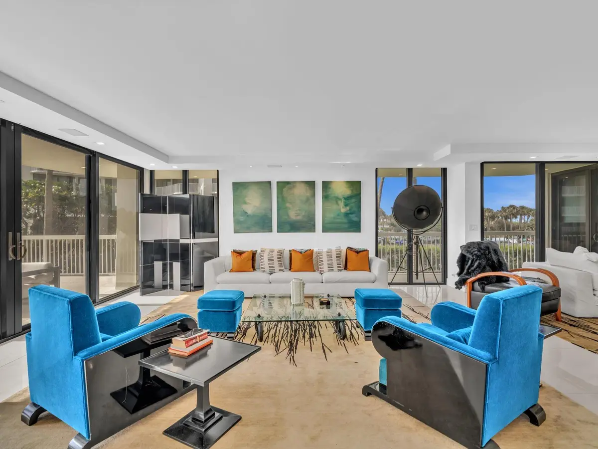 18-DSC6225 at 3300 S Ocean Boulevard 108S, Palm Beach
