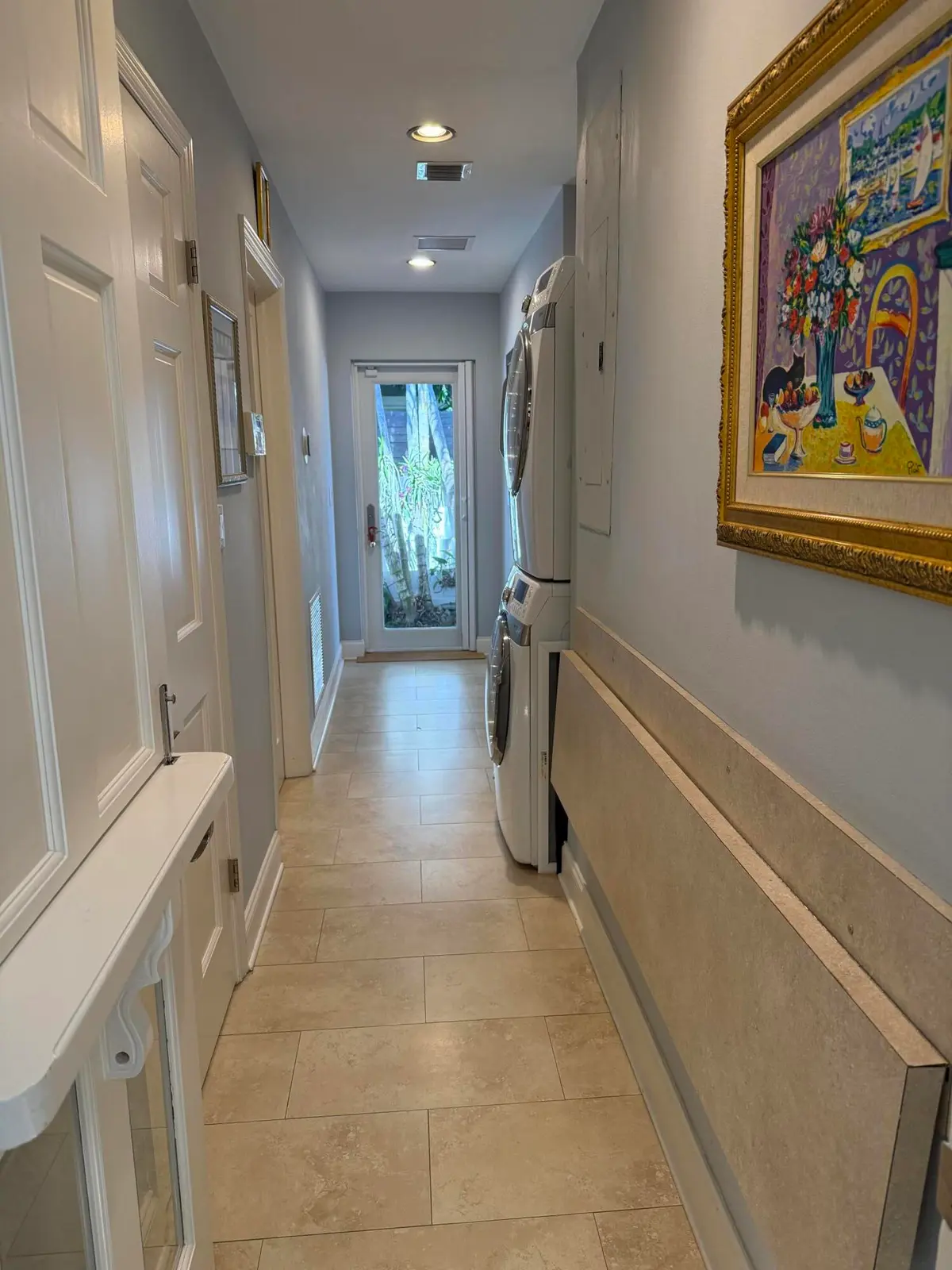 Laundry at 716 Middle River Drive, Fort Lauderdale