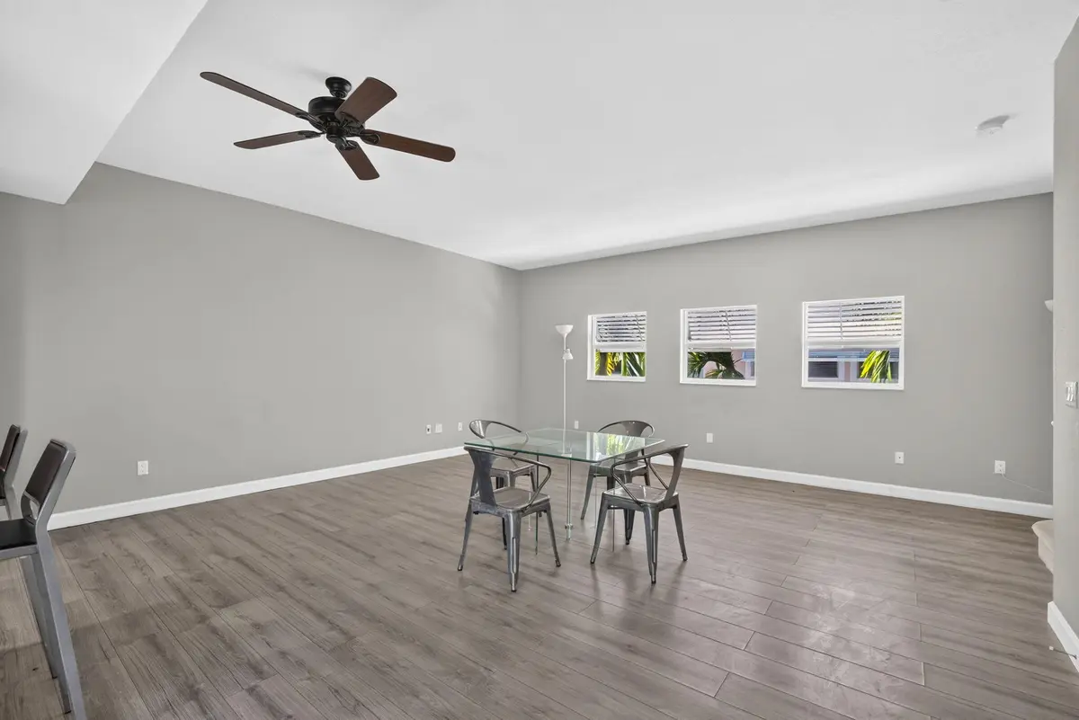 6-web-or-mls-8I8A0438 at 433 NE 1ST Street, Pompano Beach