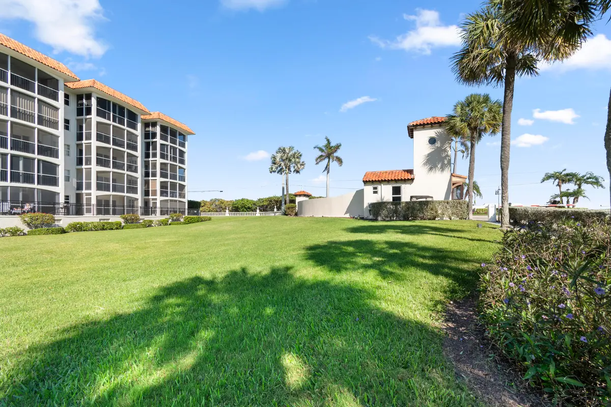 Building at 2871 N OCEAN Boulevard C123, Boca Raton