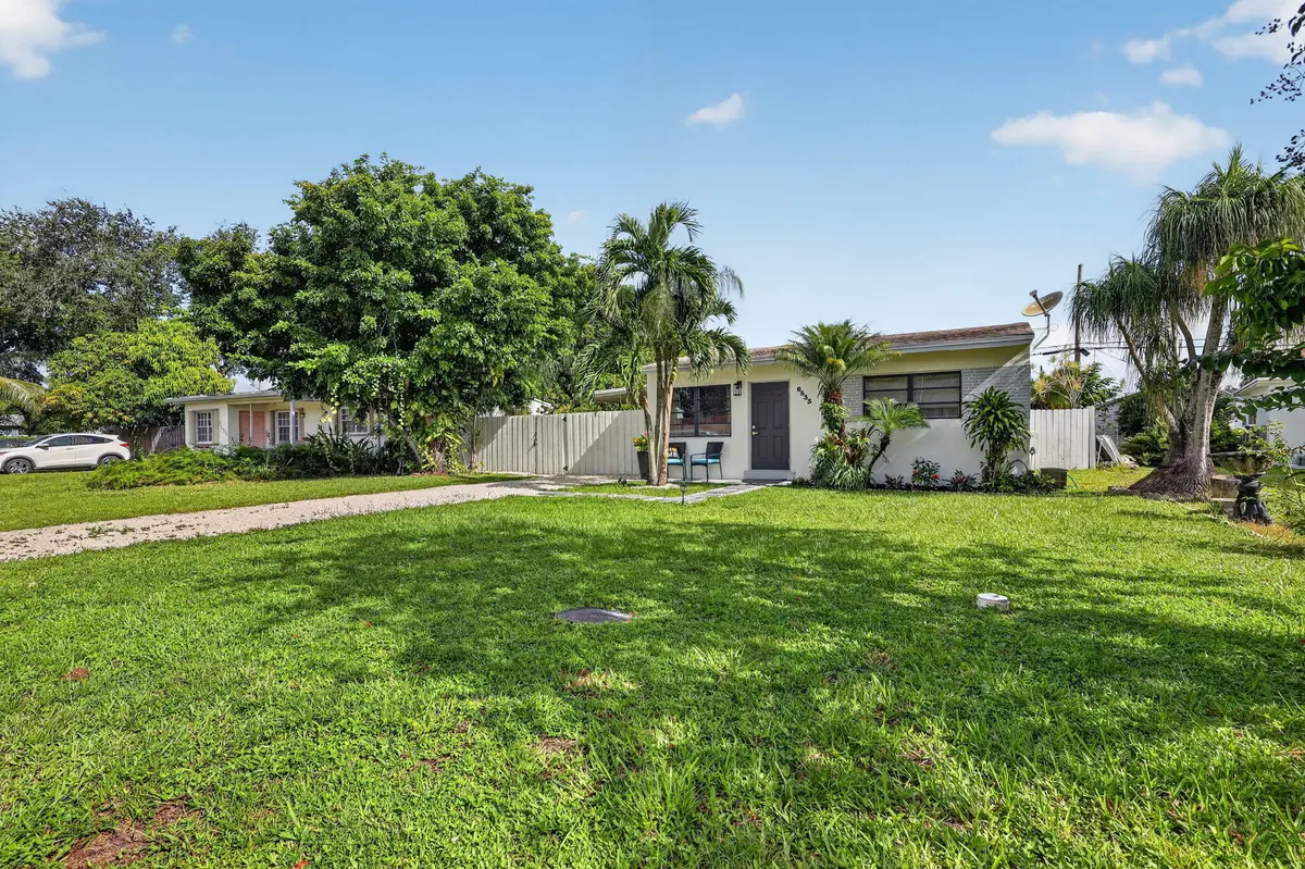 Front of Structure at 6533 SW 19TH Street, Miramar