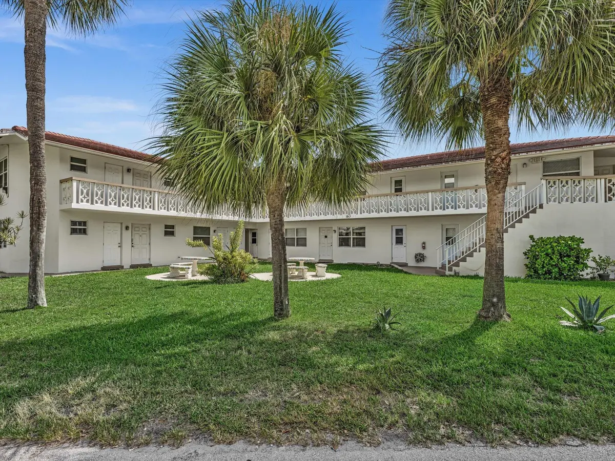 Atlantic Apartments at 90 NE 19th Avenue 10, Deerfield Beach