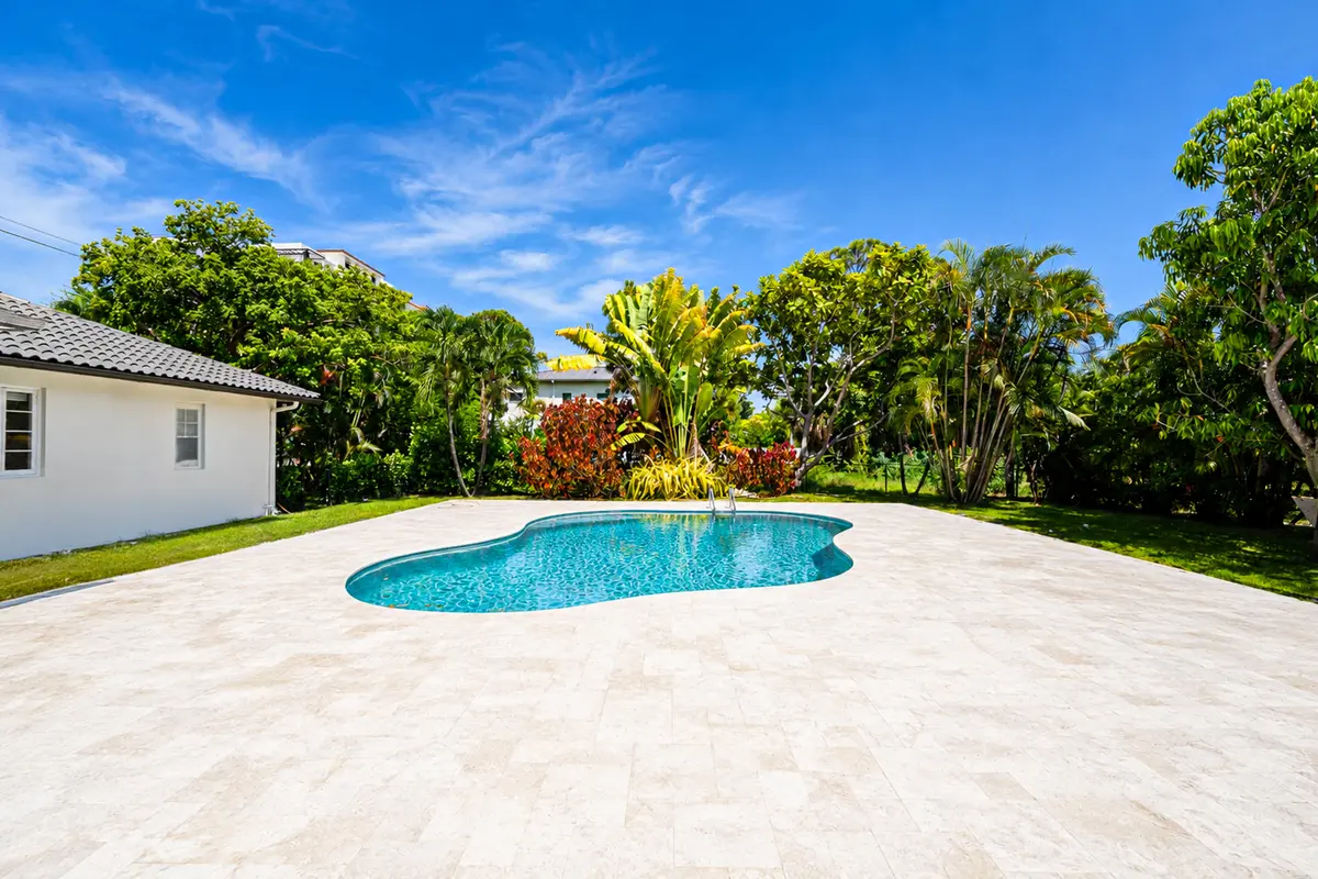 RYP-1 at 400 E Royal Palm Road, Boca Raton