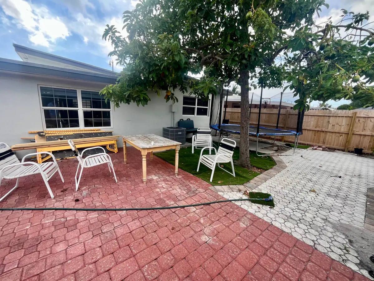 IMG_5890 at 3765 NE 18th Avenue, Pompano Beach
