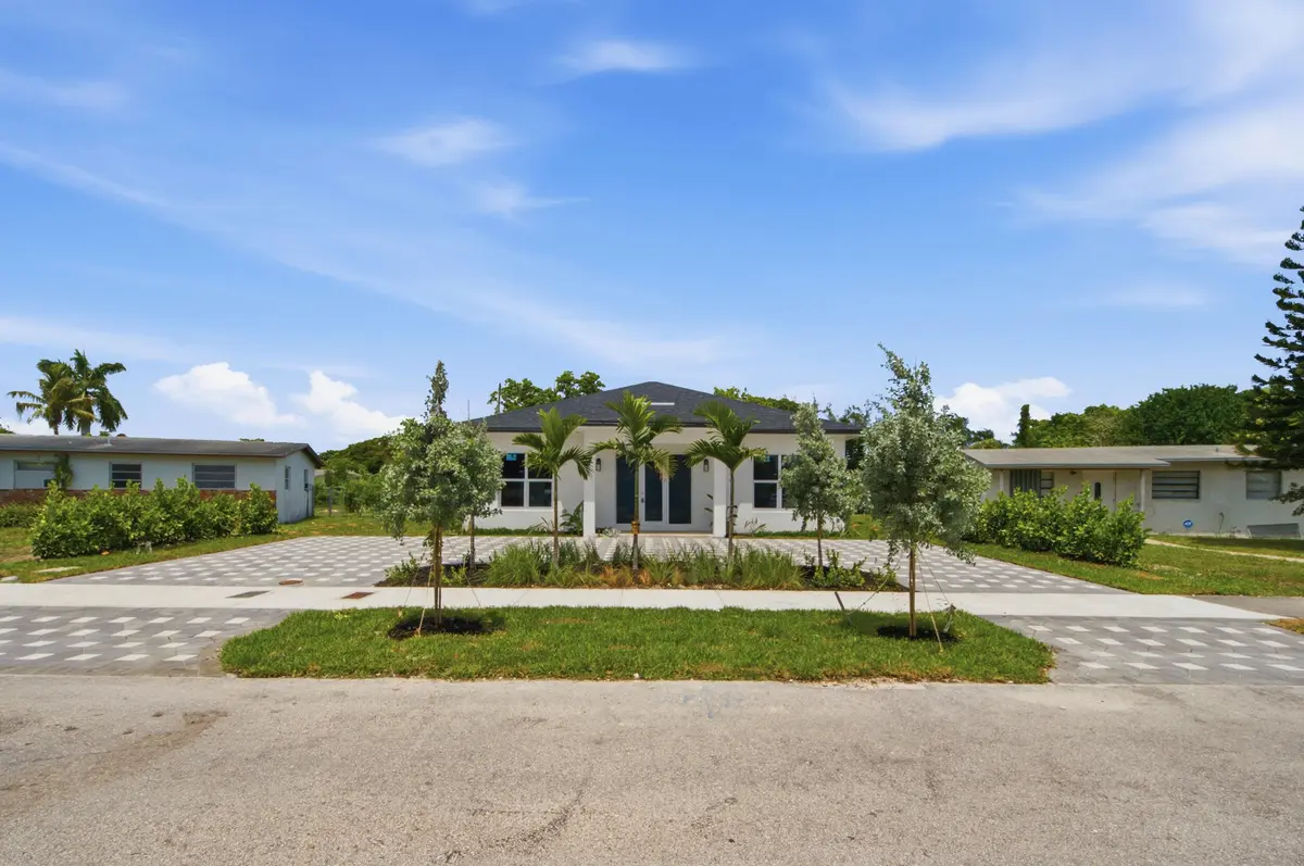 _d4s9009 at 1705 NW 15th Street, Fort Lauderdale