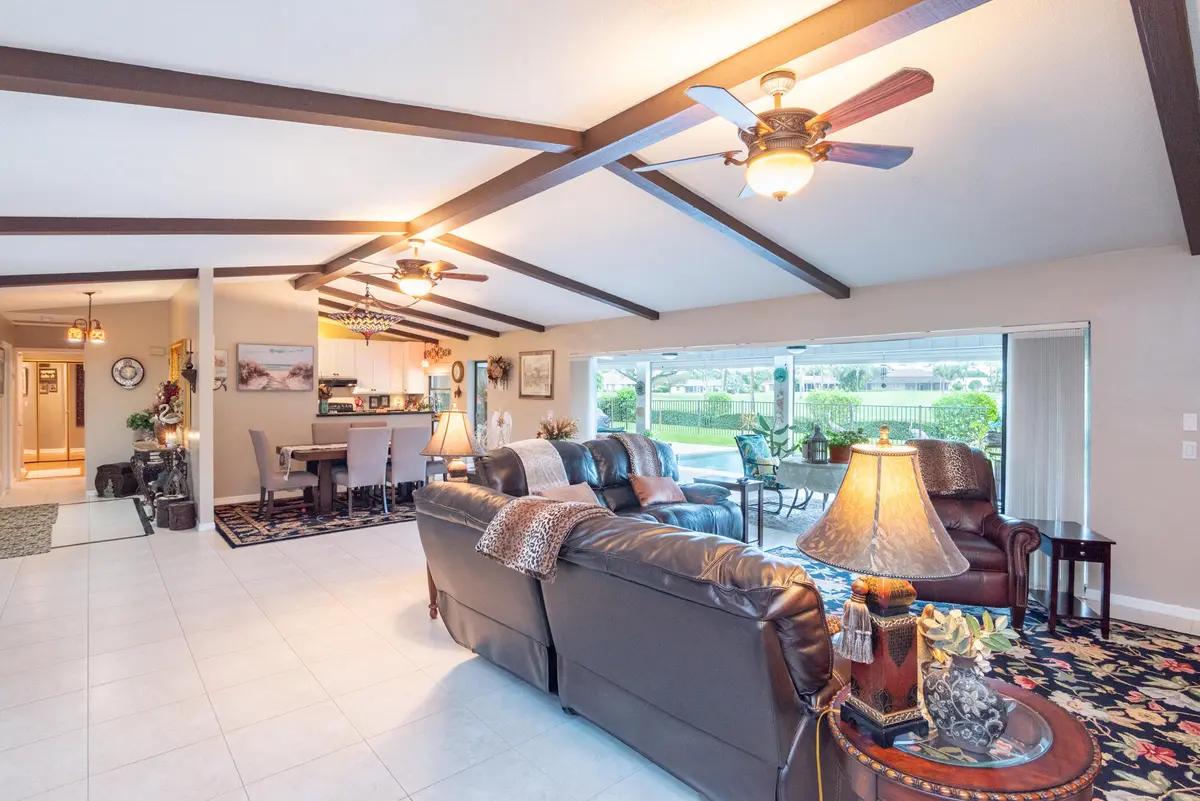 © Clark- 3333Se Fairway East-037 at 3333 SE Fairway, Stuart
