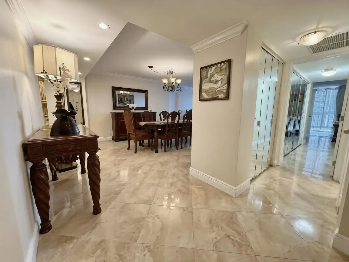 entrance at 1370 S OCEAN Boulevard 603, Pompano Beach