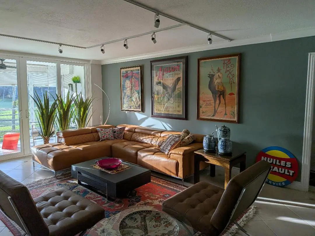 Living room 2 at 907 Cypress Terrace 205, Pompano Beach