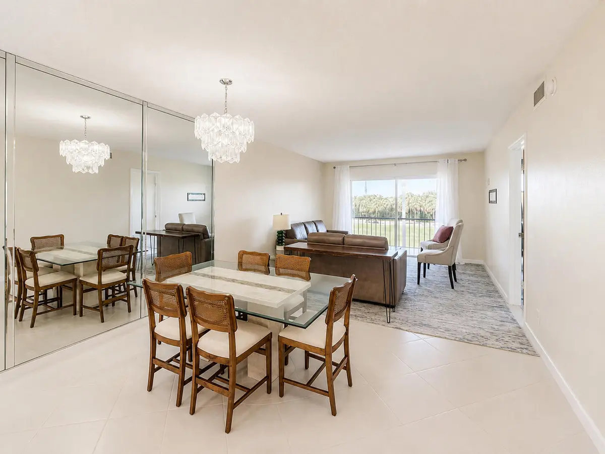 Dining Room at 9411 N Hollybrook Lake Drive 309, Pembroke Pines