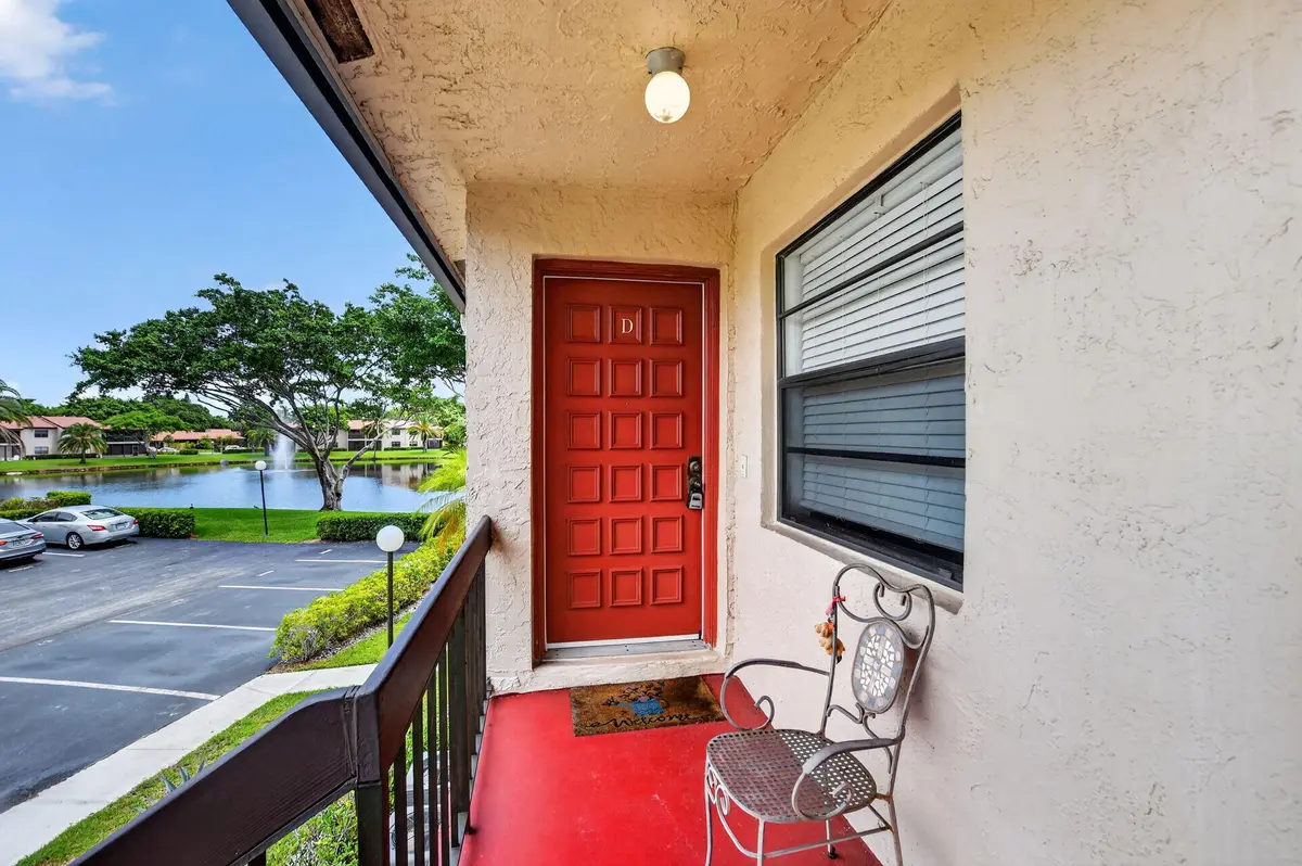 front at 9287 VISTA DEL LAGO 13 D, Boca Raton