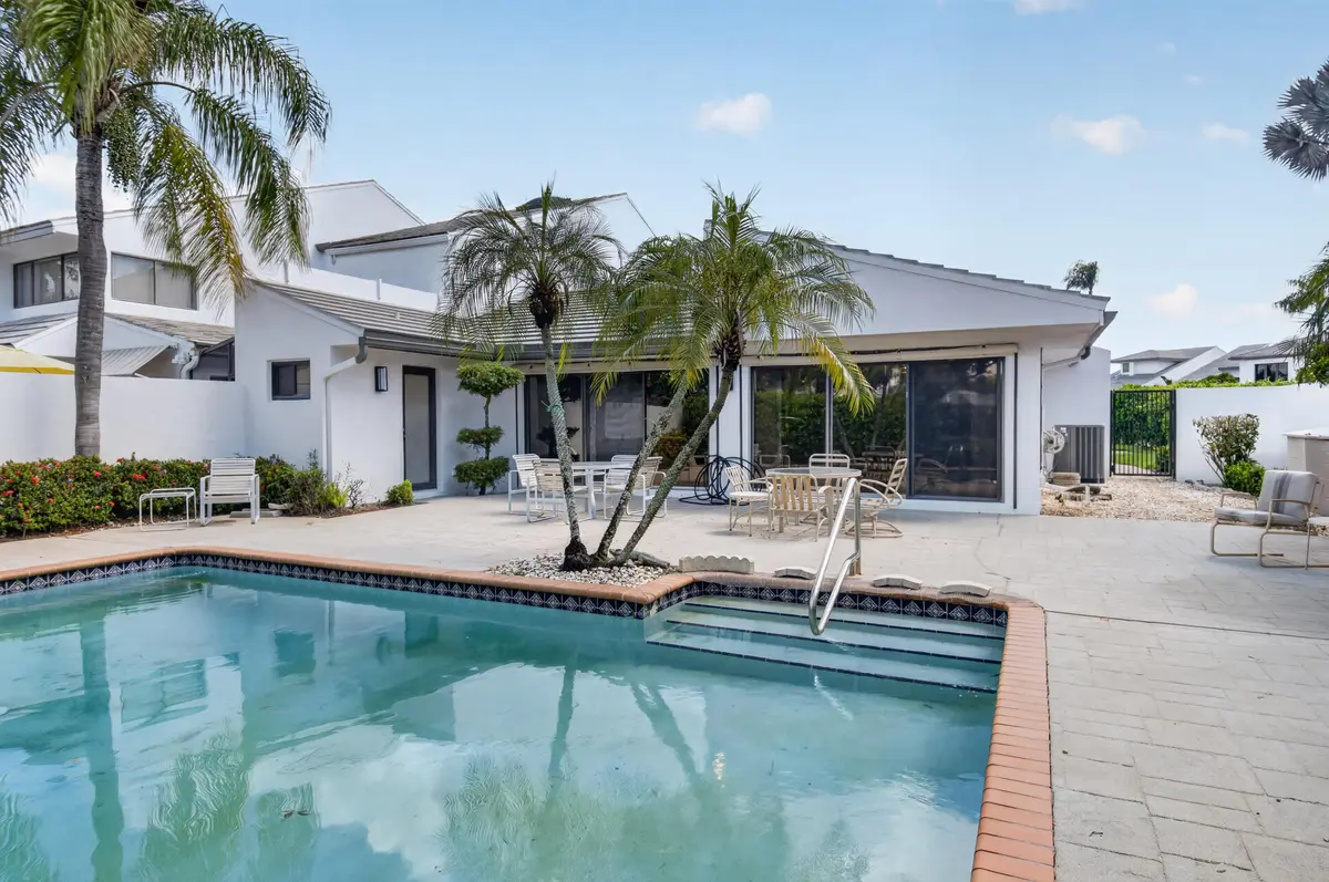 rear of house at 19513 Planters Point Drive, Boca Raton