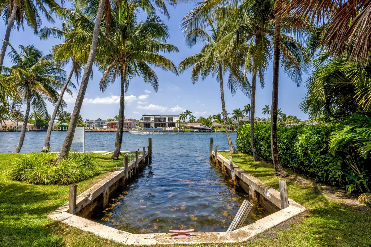 DOCK at 2605 N RIVERSIDE Drive, Pompano Beach