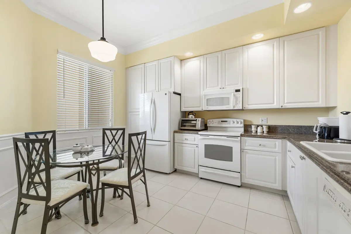 17_10 at 16 Harbour Isle Drive 302, Fort Pierce