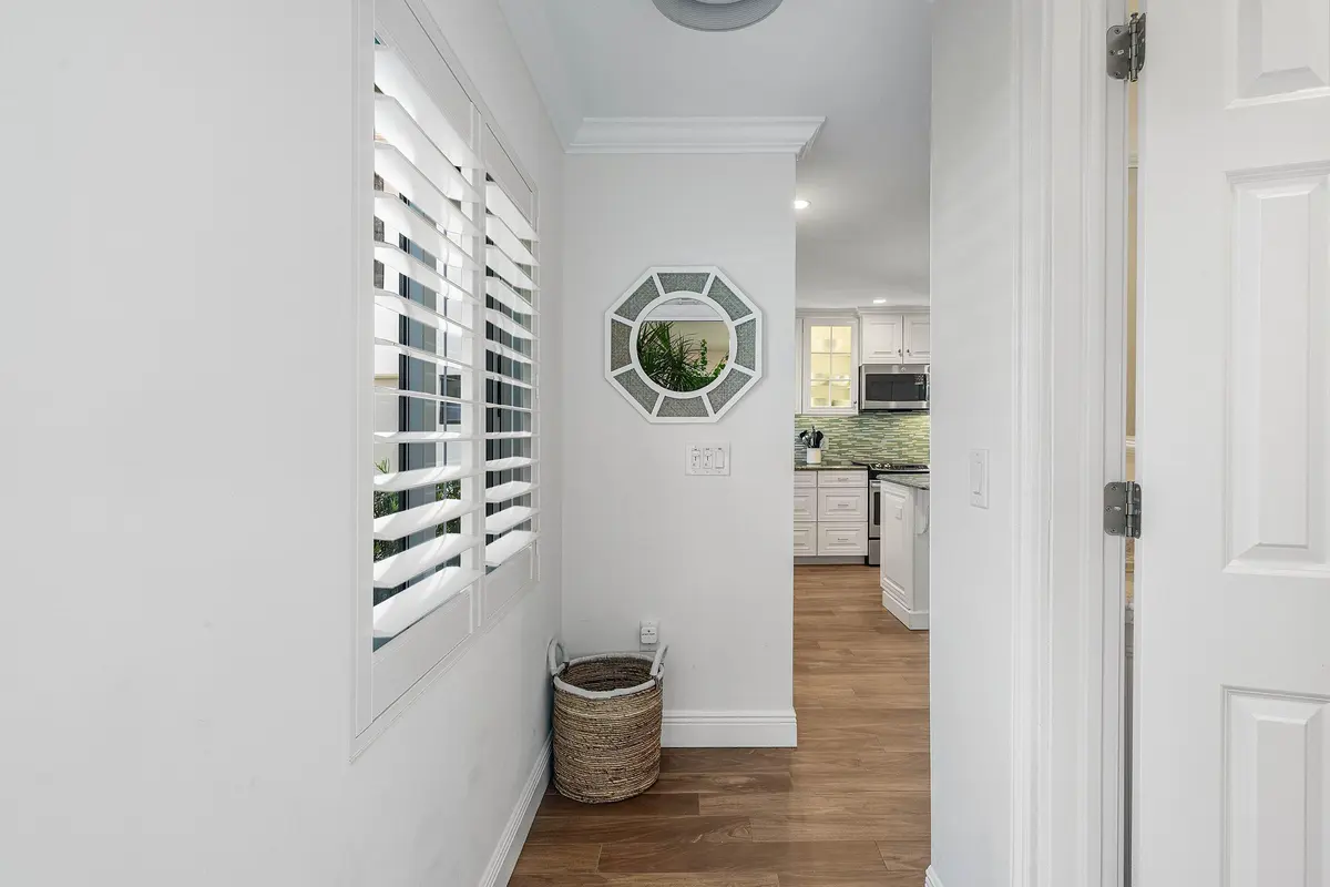 Entry at 4081 Kittiwake Court Kittiwake, Boynton Beach