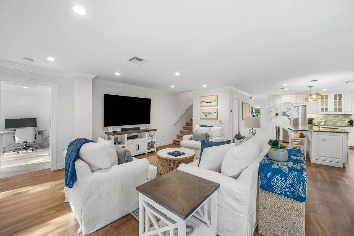 Interior living area at 4081 Kittiwake Court Kittiwake, Boynton Beach