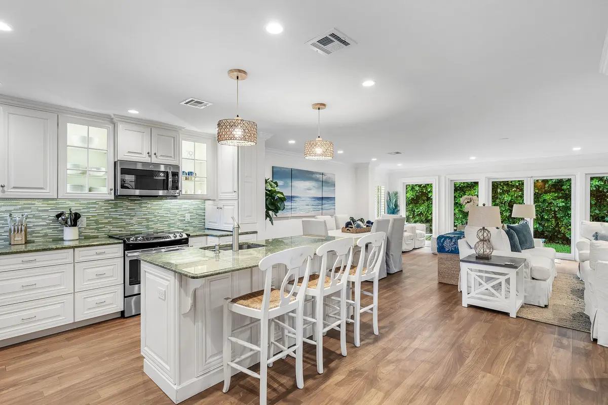 Kitchen at 4081 Kittiwake Court Kittiwake, Boynton Beach