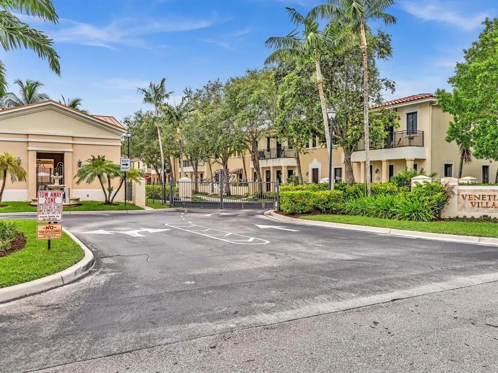Community at 2514 VENETIAN Court 2514, Boynton Beach
