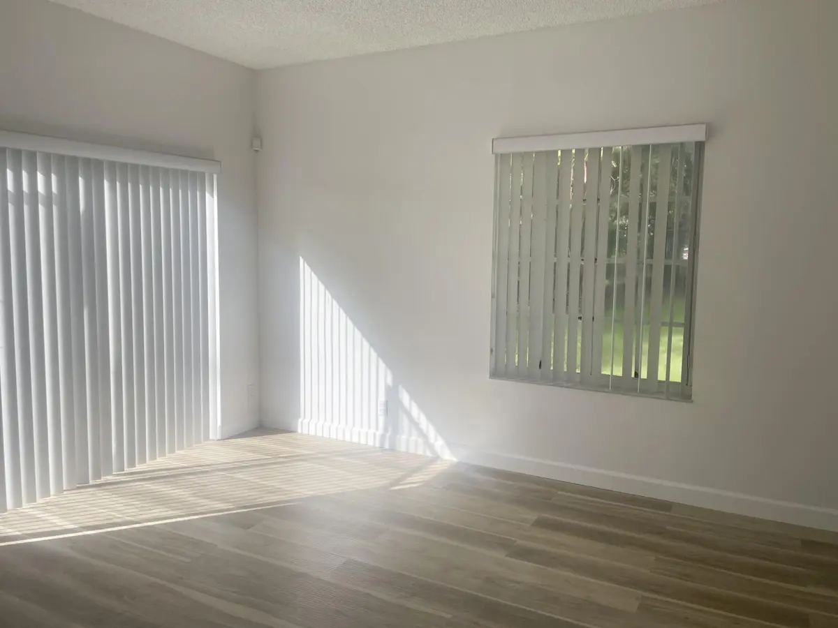 Pic 3 at 9888 Kamena Circle 55, Boynton Beach