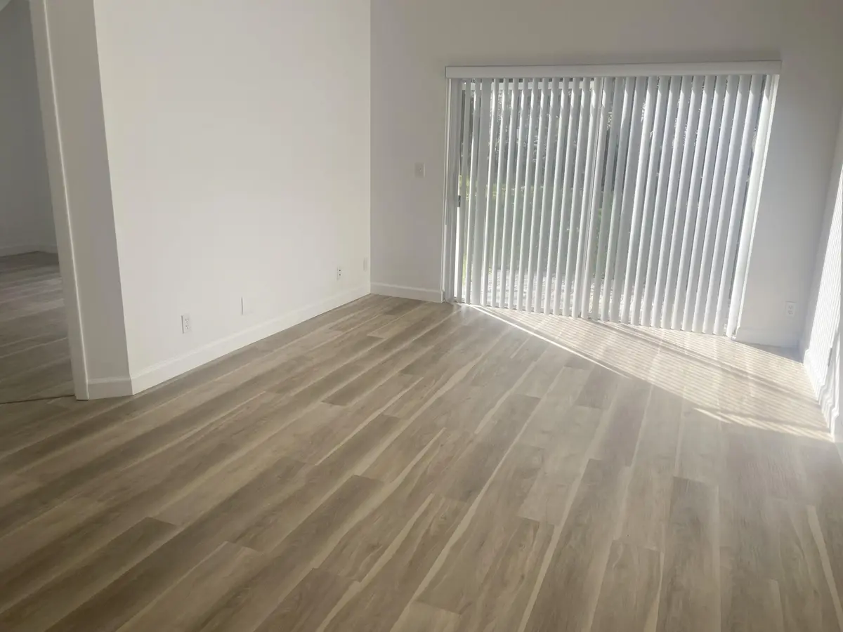 Pic 4 at 9888 Kamena Circle 55, Boynton Beach