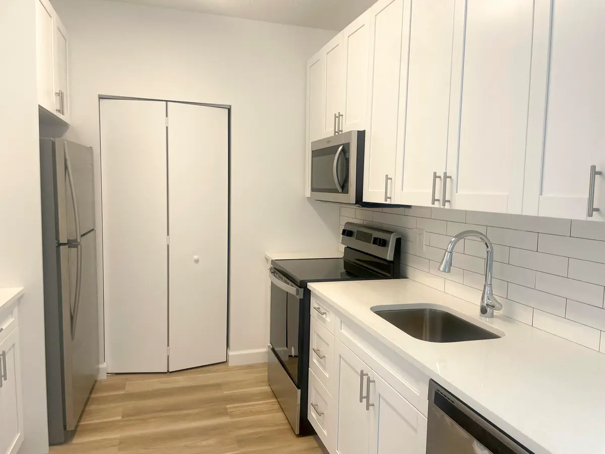 Pic 5 at 9888 Kamena Circle 55, Boynton Beach