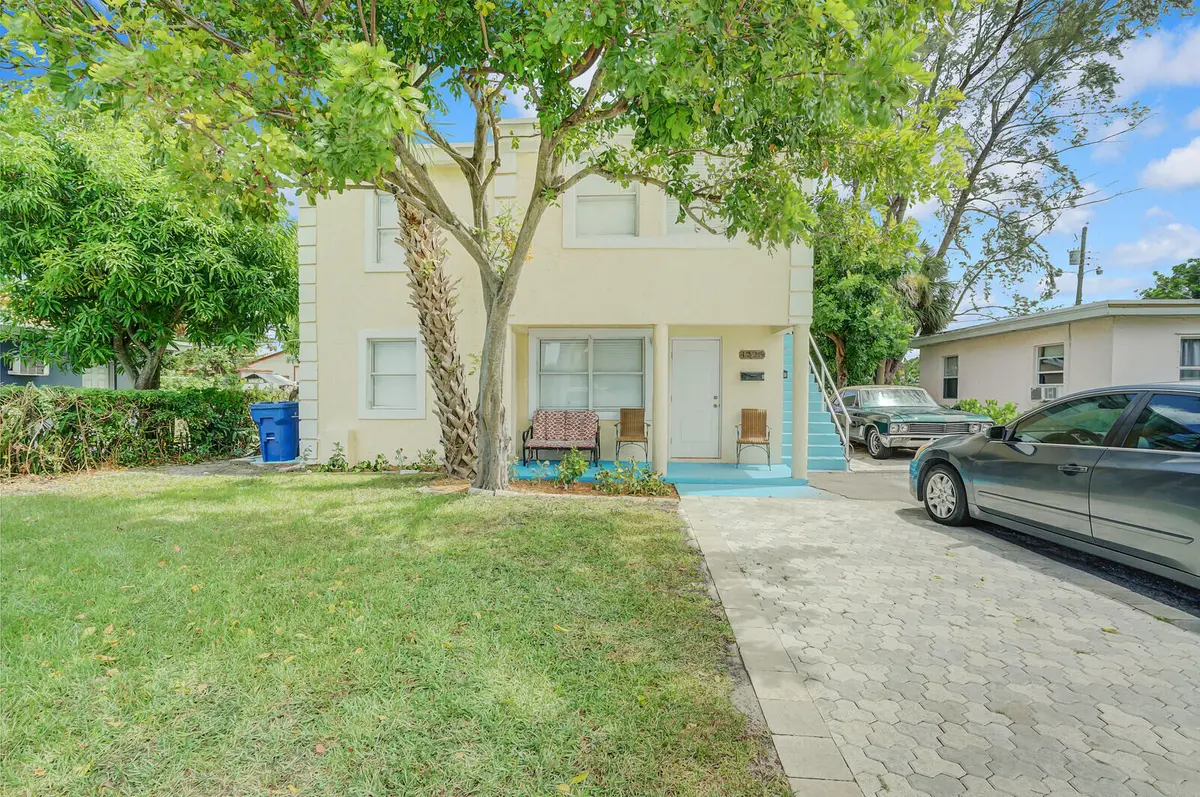 01_Image_1_mls at 1225 W 10th Street, Riviera Beach