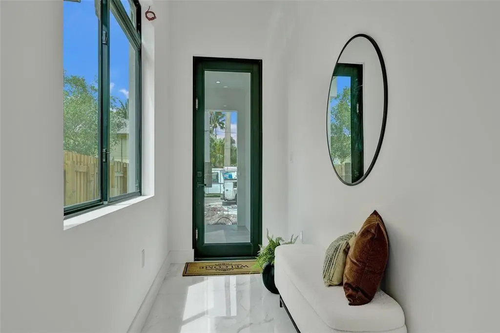 Photo 4 at 608 SW 7TH Avenue, Fort Lauderdale