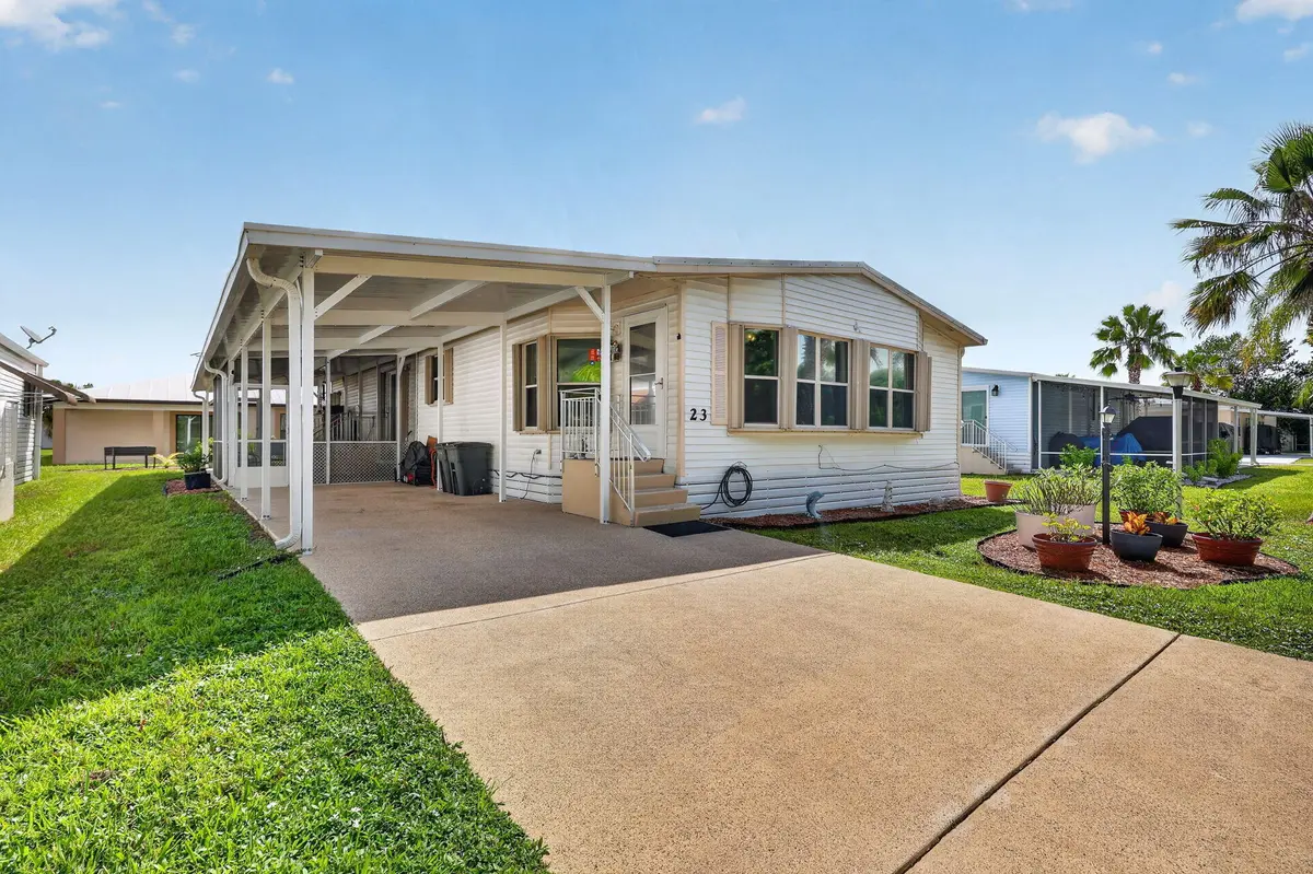 2-web-or-mls-7R7A1556 at 23 Mediterranean Boulevard, Port St. Lucie