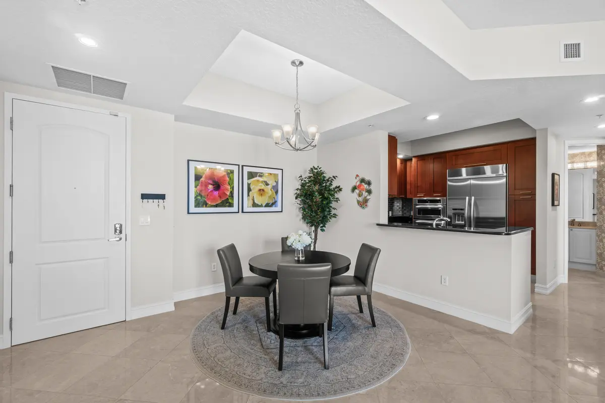 Dining Area at 701 S OLIVE Avenue 1817, West Palm Beach